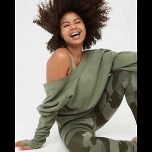 NWOT | Aerie toddling twist back sweatshirt size small